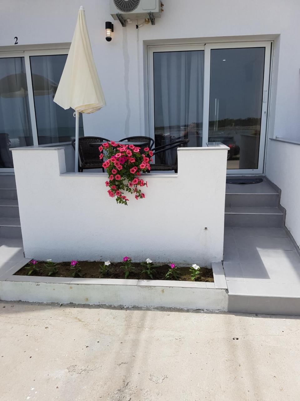 Avdiu Apartment อุลซิน ภายนอก รูปภาพ